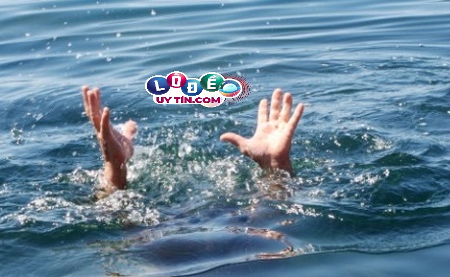 Mơ thấy người chết trôi đánh con gì, báo hiệu điều gì?