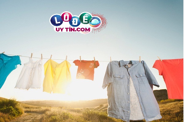 Nằm mơ thấy giặt quần áo có điềm báo gì không? Đánh con gì?