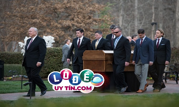 Mơ thấy đám ma có phải điềm xấu không, đánh con gì?